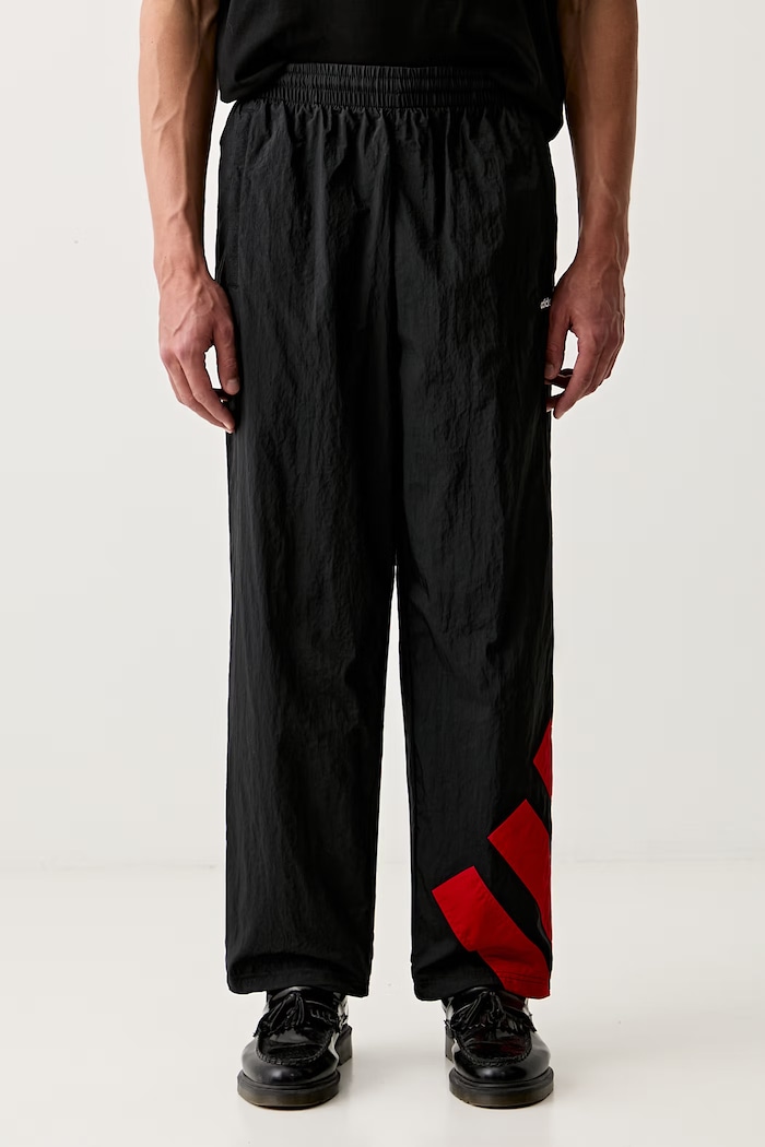 adidas Originals tepláky pánské TRACK PANT nášivka černá KE0869