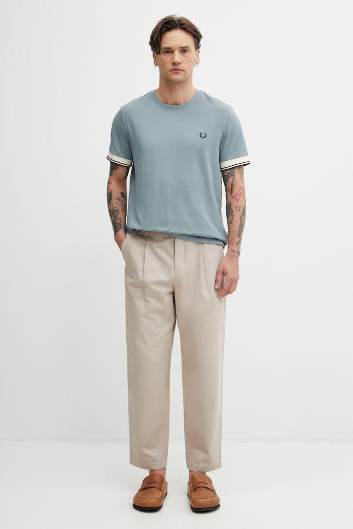 Maison Kitsuné spodnie męskie QM01104WW9107 beżowy