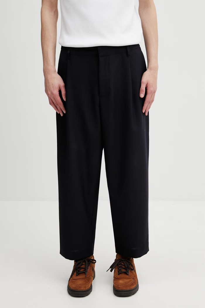 Maison Kitsuné pantaloni da uomo blu navy QM01105WT3031