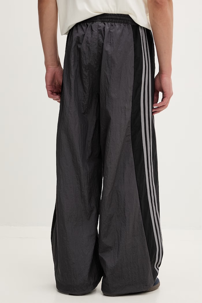 Oblečenie adidas Originals teplákové nohavice pánske KX4833 čierna
