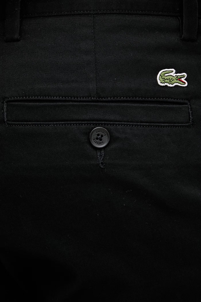 Lacoste nohavice regularné pánske bavlnené s elastanom čierna HH1965