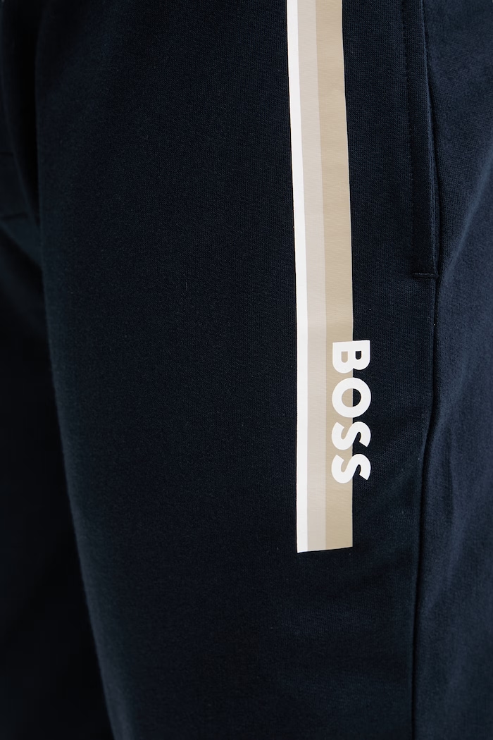 BOSS trenirka moška bombažna mornarsko modra 50554784