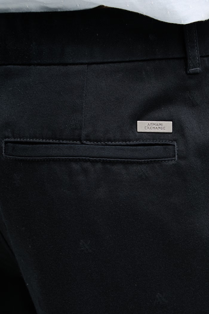 Armani Exchange pantaloni pentru bărbați din bumbac bleumarin XM002415.AF22642