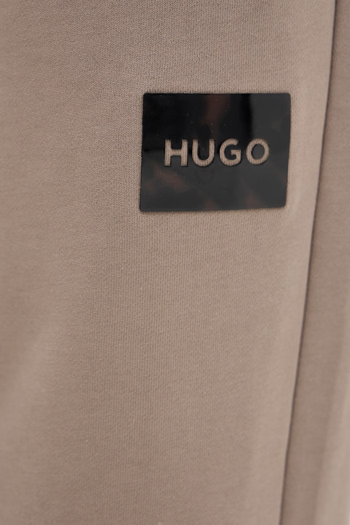 Βαμβακερό παντελόνι HUGO Daylony μπεζ 50557453
