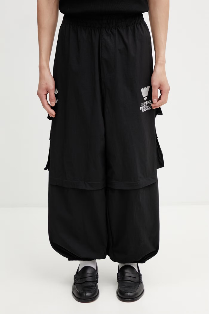 adidas Originals adidas x Willy Chavaria pantaloni de trening pentru bărbați negru KS6439.