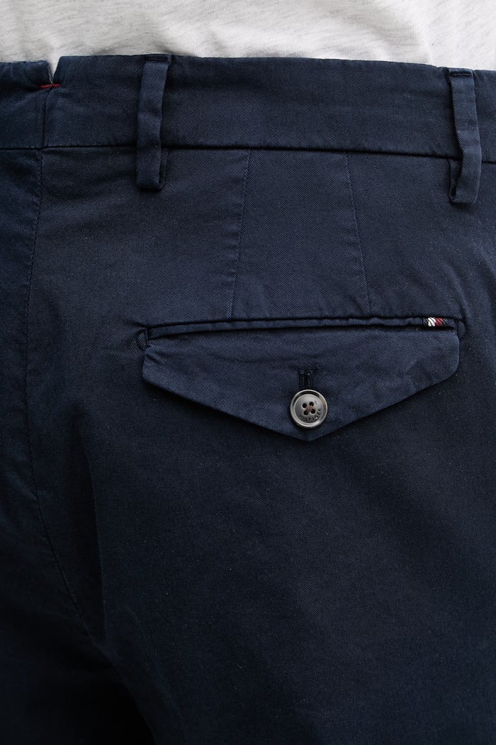 Tommy Hilfiger nohavice regular pánske bavlnené s elastanom tmavomodrá MW0MW42714