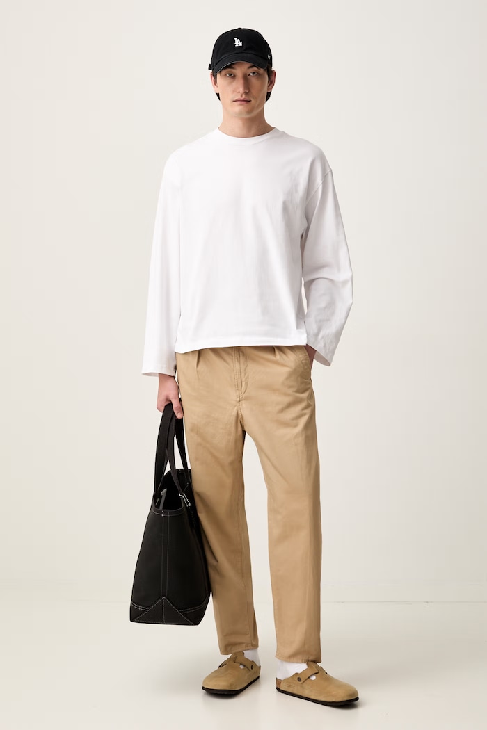 G-Star spodnie chinos męskie z bawełną Pleated Chino Relaxed Tapered D24543.D910 beżowy SS26