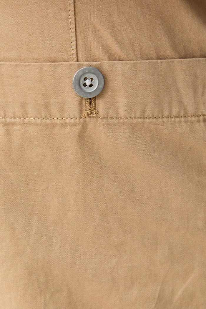 G-Star spodnie chinos męskie z bawełną Pleated Chino Relaxed Tapered beżowy D24543.D910
