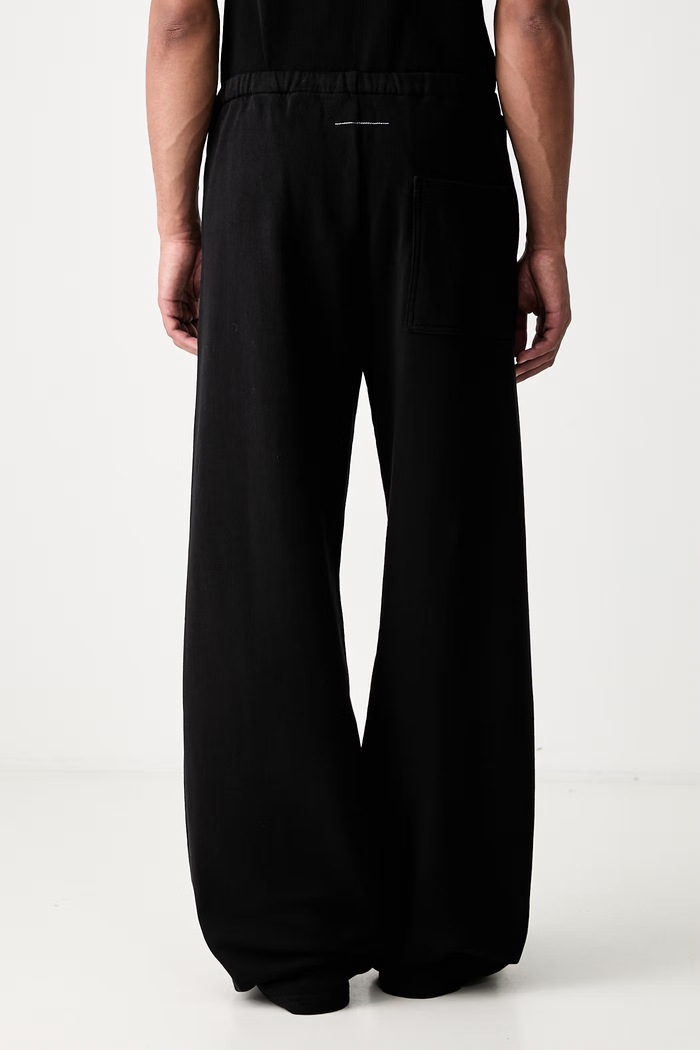Odzież MM6 Maison Margiela spodnie dresowe bawełniane męskie SH2KA0068.M25014 czarny
