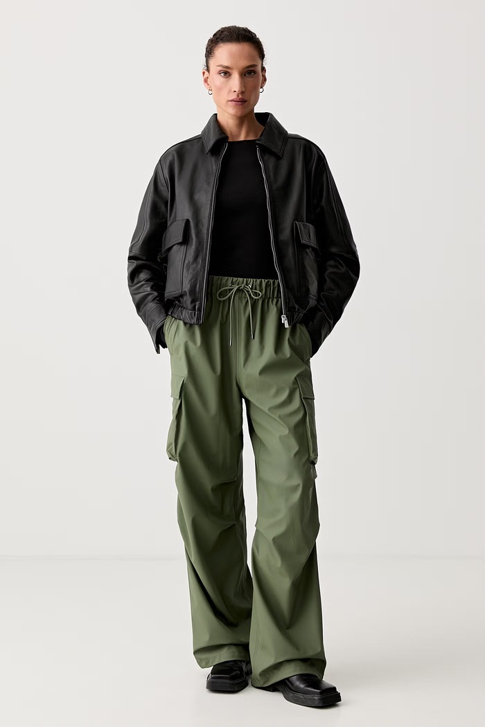 Tepláky Rains 18310 Pocket Rain Pants Wide W3 zelená 18310.145
