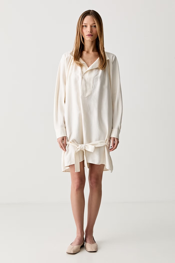 Kenzo sukienka letnia z jedwabiem beżowy FG52RO4199TR