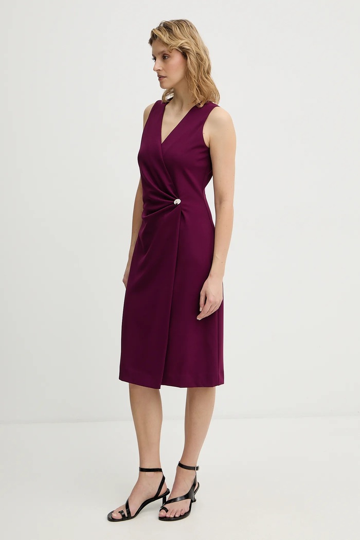 Šaty Calvin Klein LV044E047G burgundské SS26