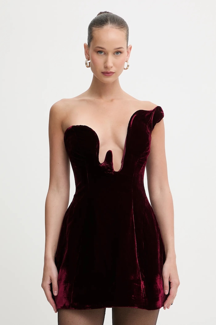 Velurové šaty Bardot mini burgundské 60276DB