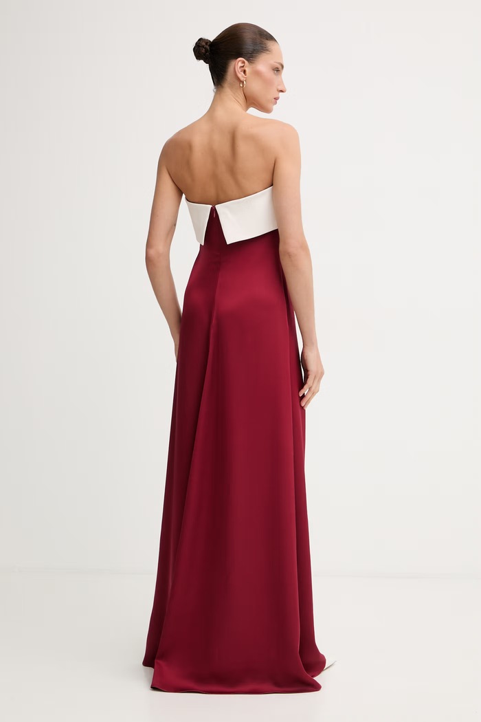 Odzież Pedro del Hierro sukienka rozkloszowana 3813562 bordowy