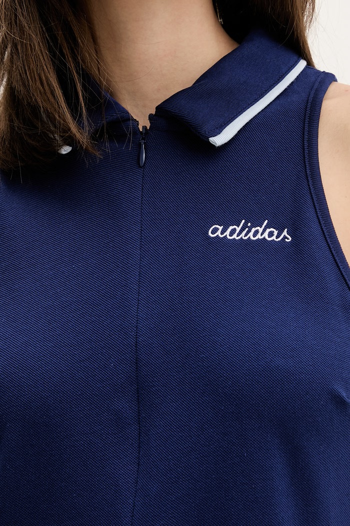 Adidas rochie din bumbac KC3942 bleumarin