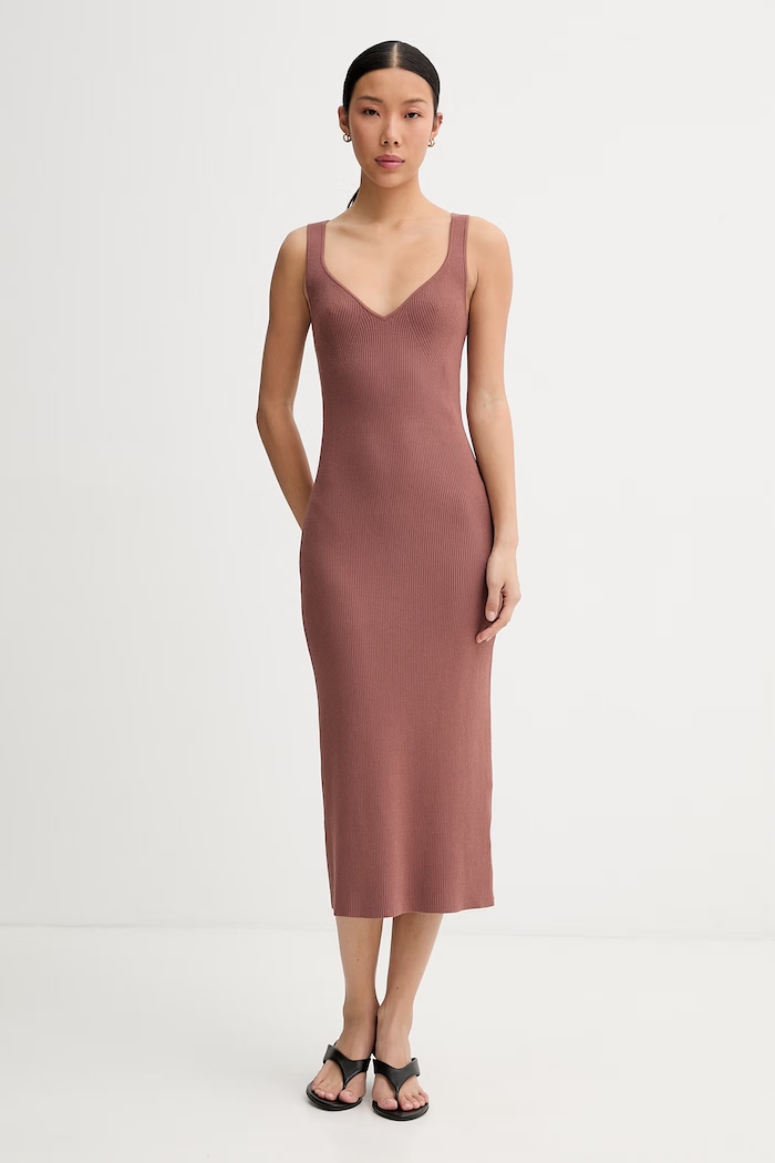 Calvin Klein priliehavé šaty s viskózou hnedá LV044F304G