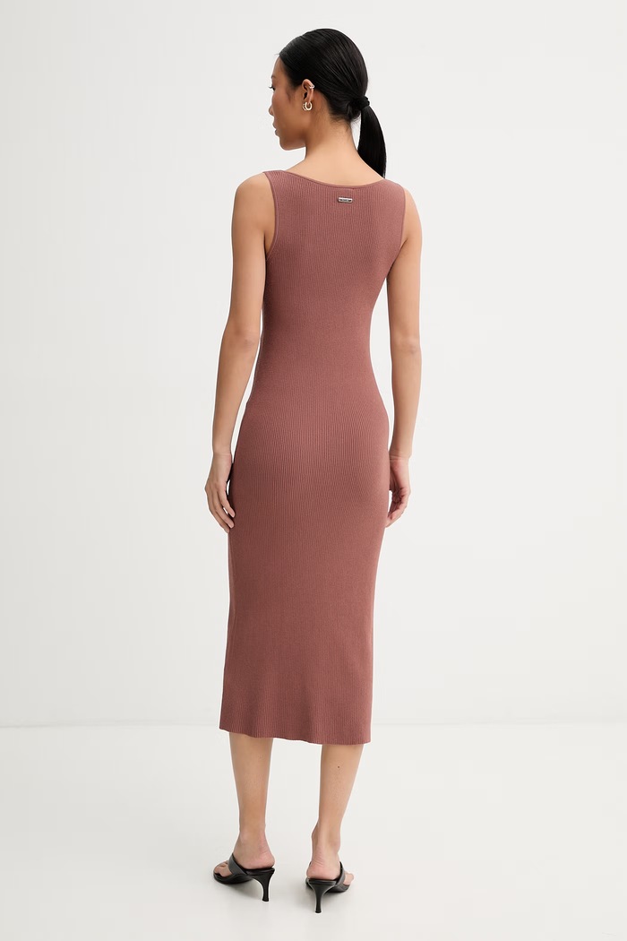 Oblečenie Calvin Klein priliehavé šaty s viskózou LV044F304G hnedá