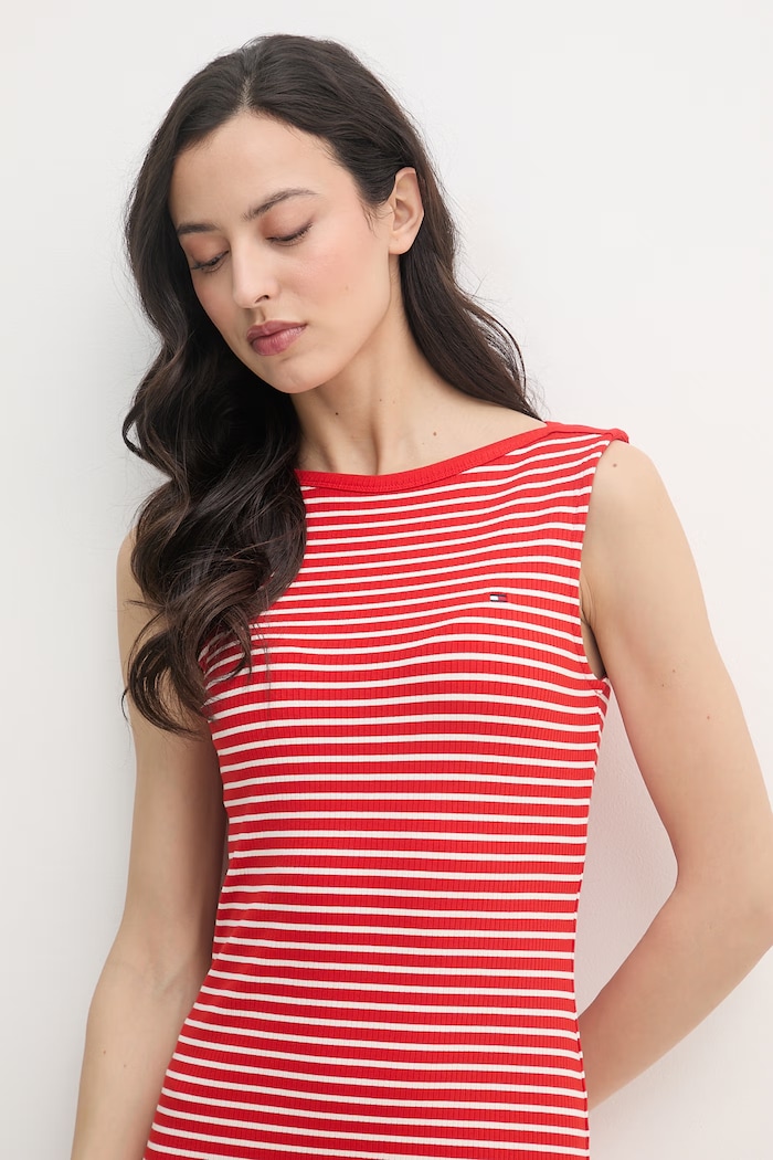Tommy Hilfiger Šaty z viskózy červená WW0WW49311