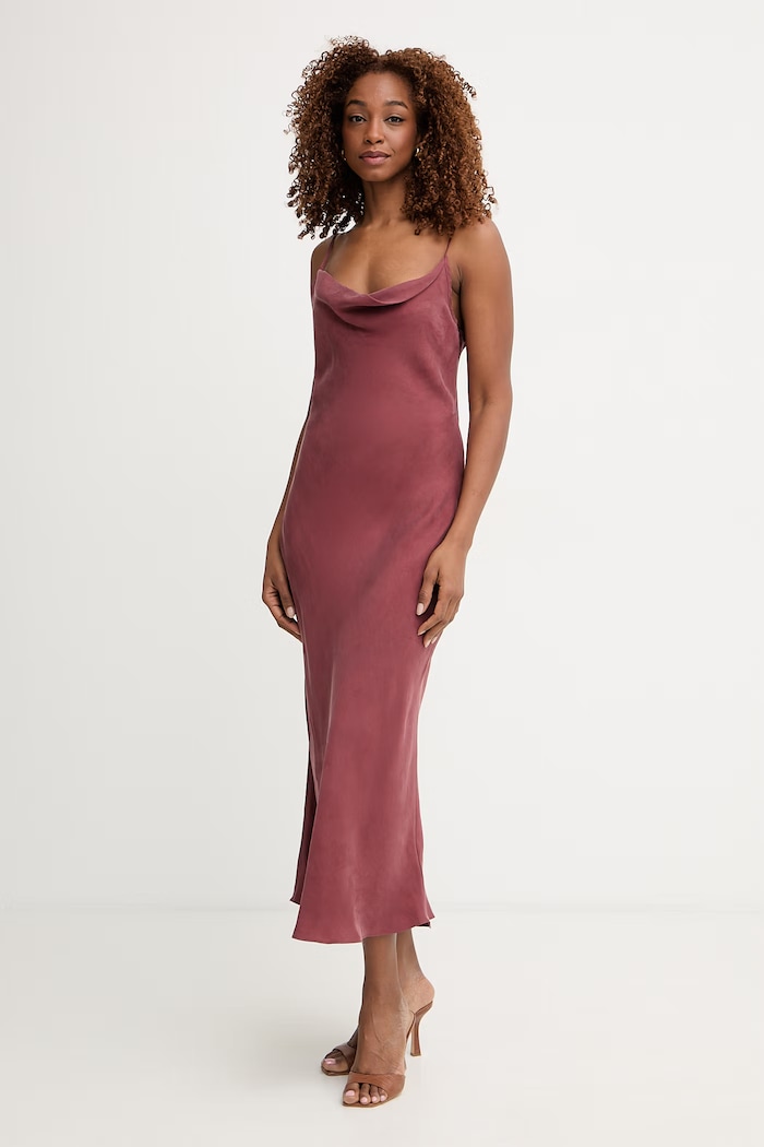 Guess sukienka bieliźniana z wiskozą AKILINA W6GK94.W2266 bordowy SS26