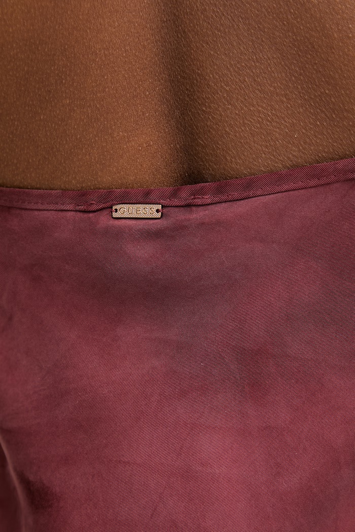 Guess sukienka bieliźniana z wiskozą AKILINA W6GK94.W2266 bordowy