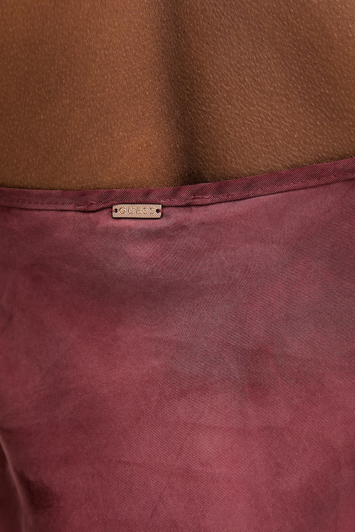 Guess sukienka bieliźniana z wiskozą AKILINA W6GK94.W2266 bordowy