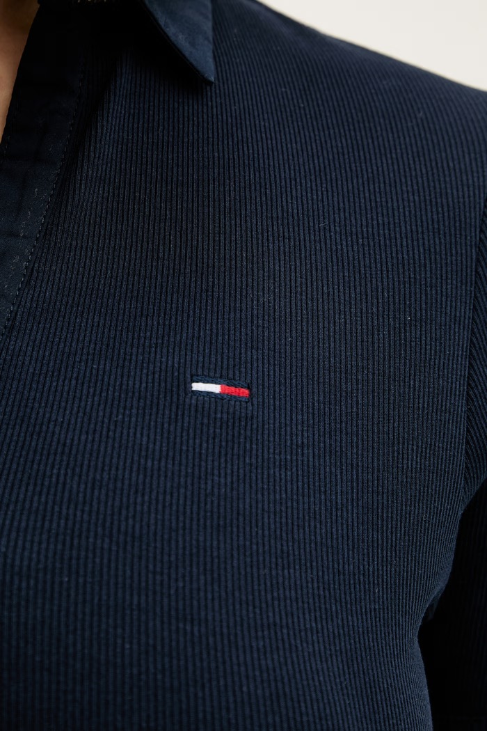 Tommy Jeans šaty s bavlnou tmavomodrá DW0DW22331
