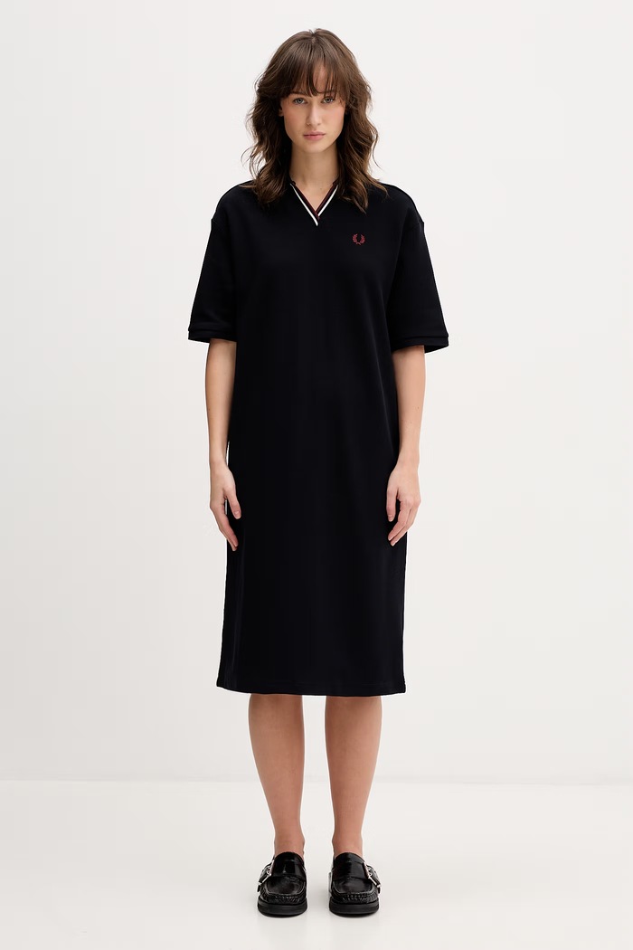 Fred Perry sukienka bawełniana D2173 granatowy
