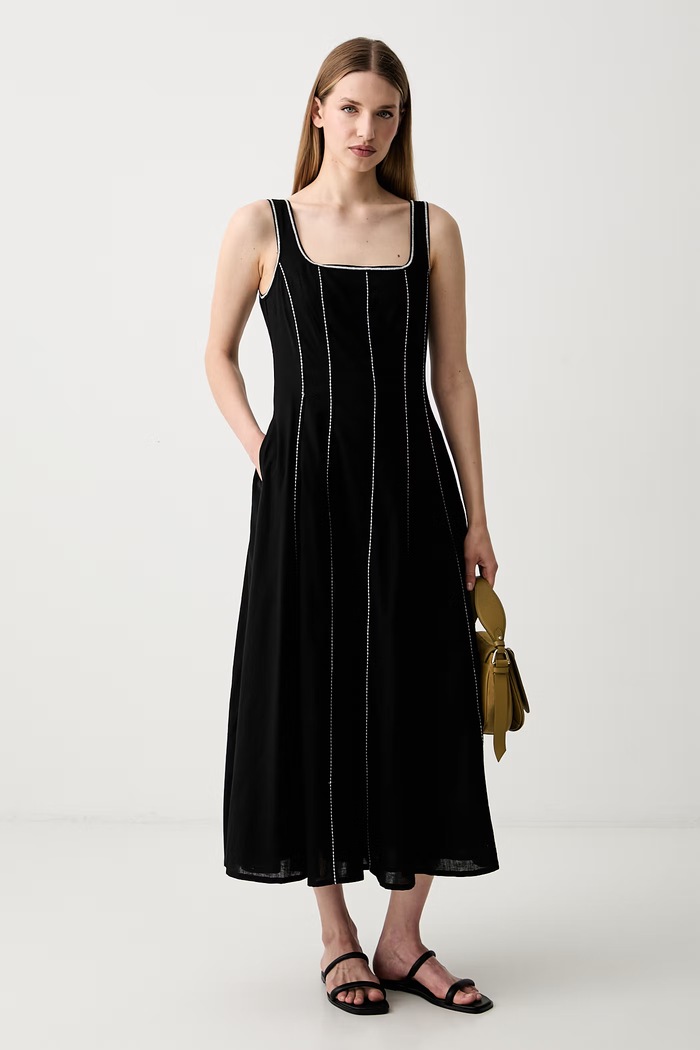 Pedro del Hierro sukienka rozkloszowana z dodatkiem lnu 3813587 czarny SS26