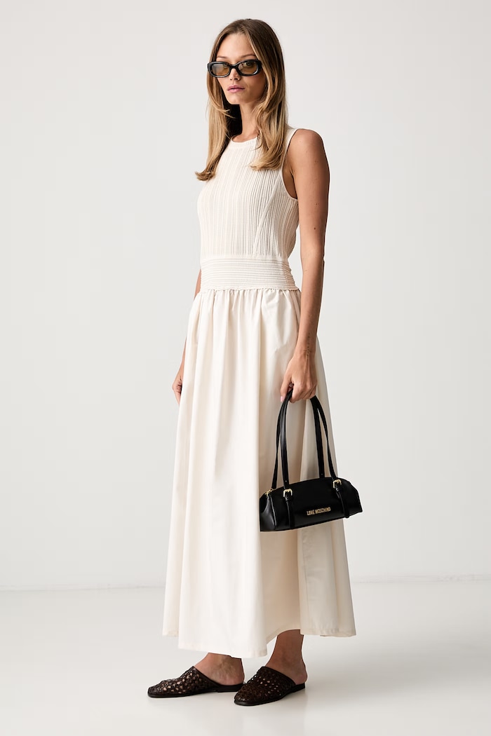 Pedro del Hierro sukienka rozkloszowana z bawełną 6193141 beżowy SS26