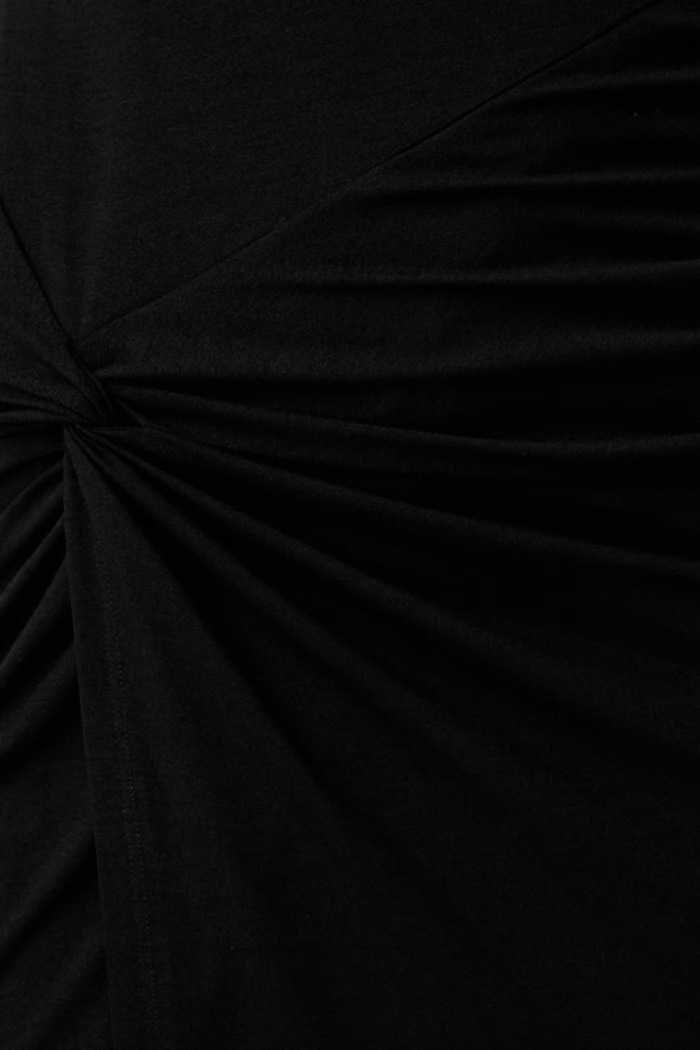Le Privé sukienka bodycon z wiskozą SAPHIRA NOIR LP00669 czarny