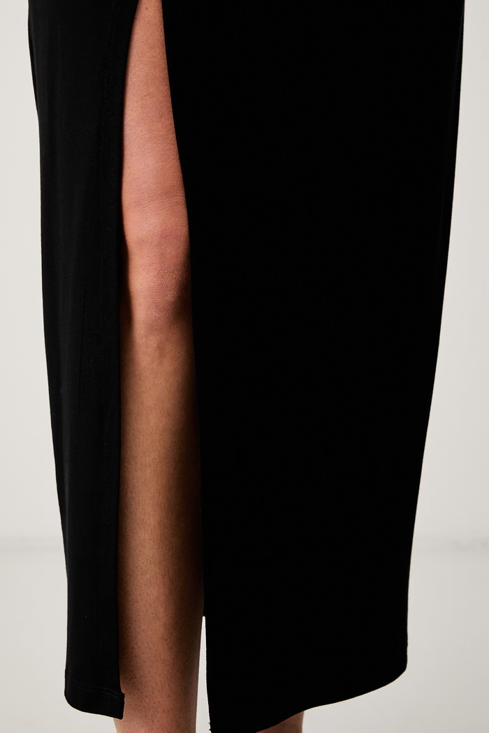 Le Privé sukienka bodycon z wiskozą SAPHIRA NOIR LP00669