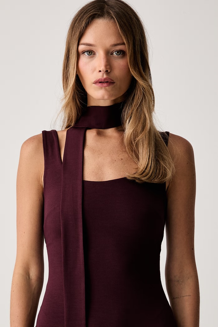Le Privé sukienka z wiskozy LIV CHERRY LP00793 bordowy