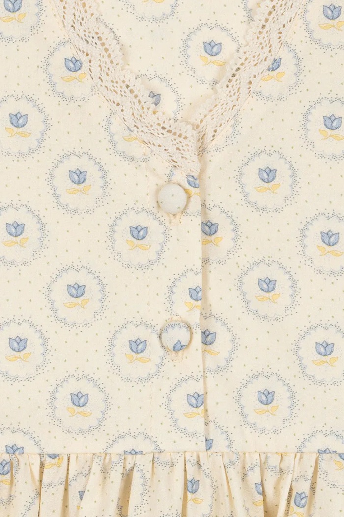 Dievčenské bavlnené šaty Konges Sløjd COEUR LACE DRESS GOTS béžová KS104747.PPY2