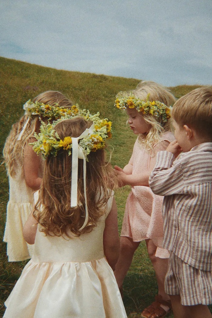 Konges Sløjd sukienka rozkloszowana BELLIS DRESS GRS KS105611.PPY2