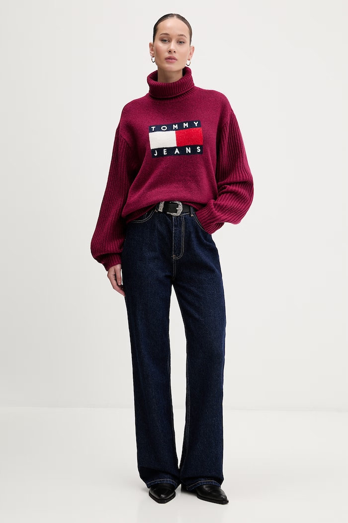 Svetr z vlněné směsi Tommy Jeans DW0DW22108 burgundské SS26