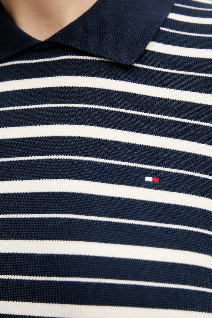 Sveter Tommy Hilfiger WW0WW47622 tmavomodrá
