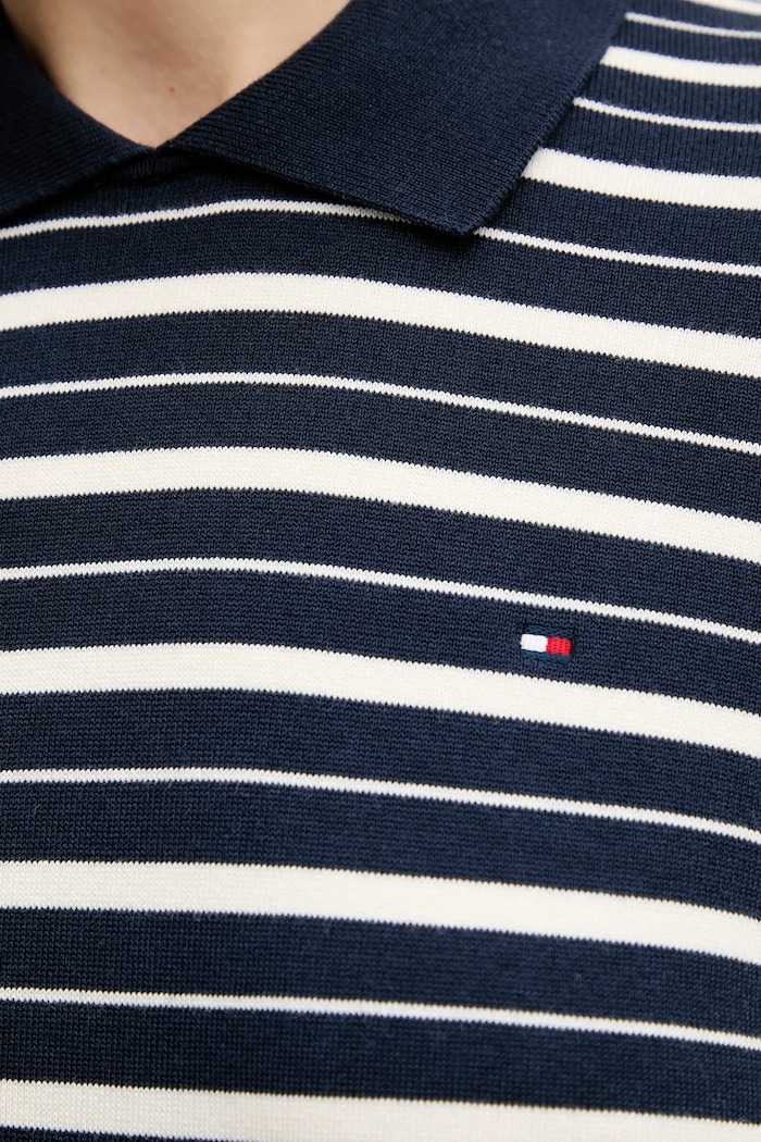 Sveter Tommy Hilfiger WW0WW47622 tmavomodrá
