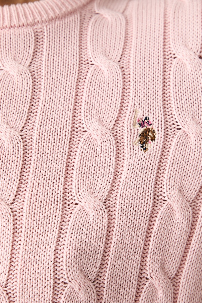 U.S. Polo Assn. sweter damski bawełniany CREW NECK CABLE WUP0398 różowy