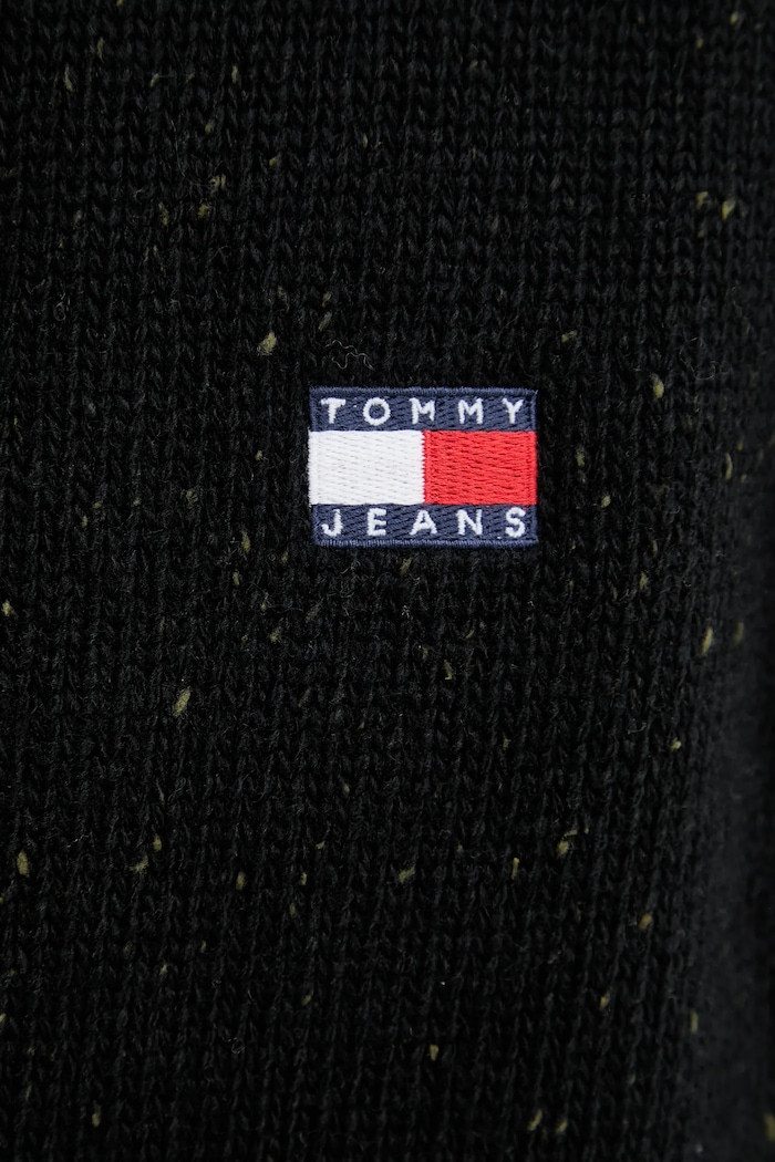 Tommy Jeans pulóver gyapjúkeverékből DM0DM22353 fekete