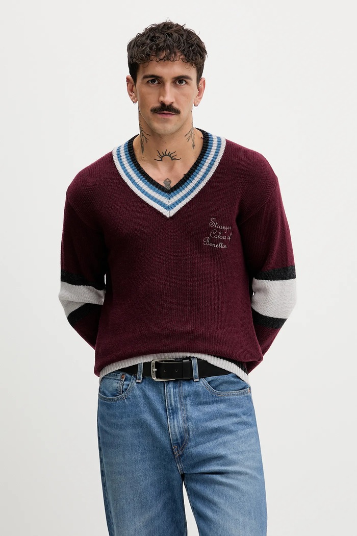 United Colors of Benetton pulóver gyapjúkeverékből x Stranger Things apró mintás burgundia 1XDGK401F