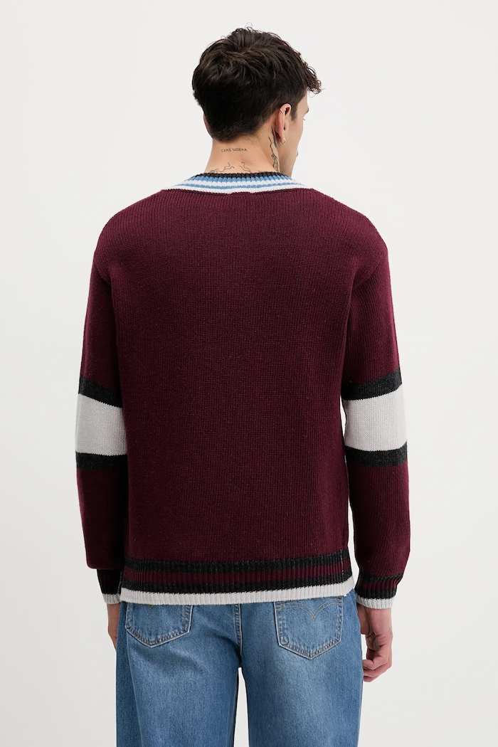 Ruházat United Colors of Benetton pulóver gyapjúkeverékből x Stranger Things 1XDGK401F burgundia