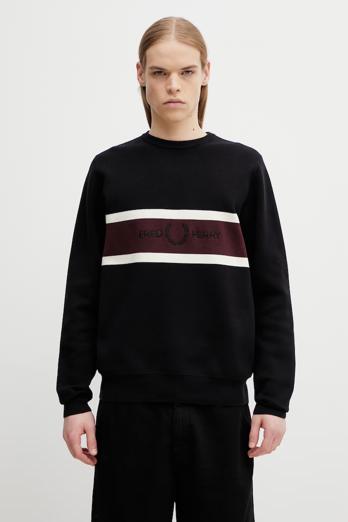 Bavlněný svetr Fred Perry vzorovaný černá K2320
