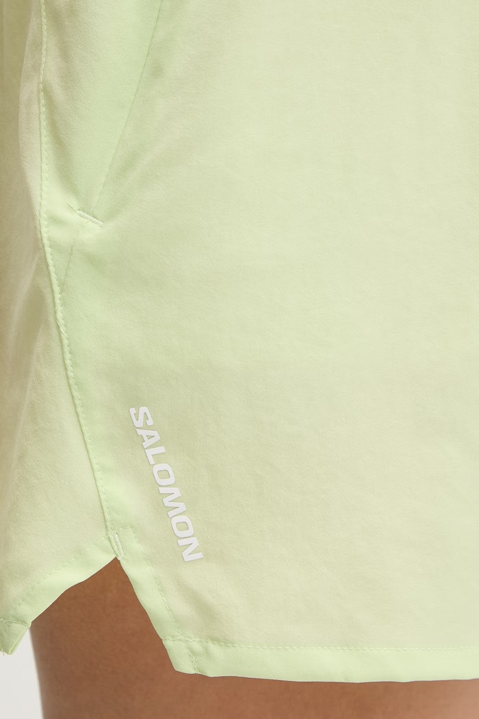Tréningové šortky Salomon SHKout zelená LC2843100