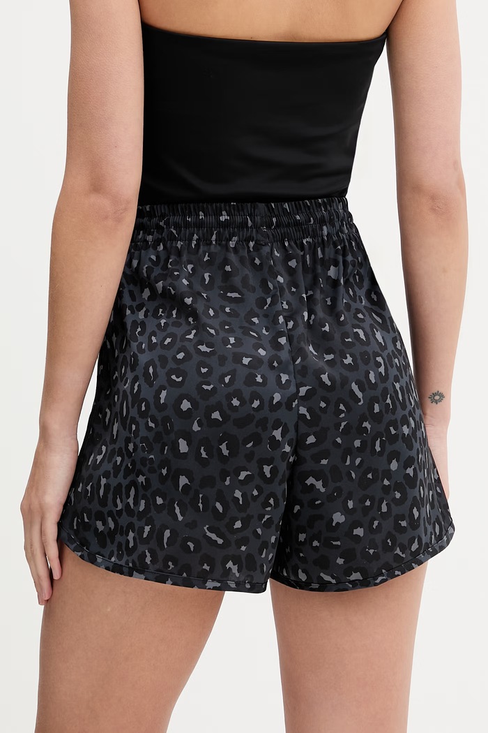Odzież adidas Originals szorty Stn Shorts KA2672 czarny