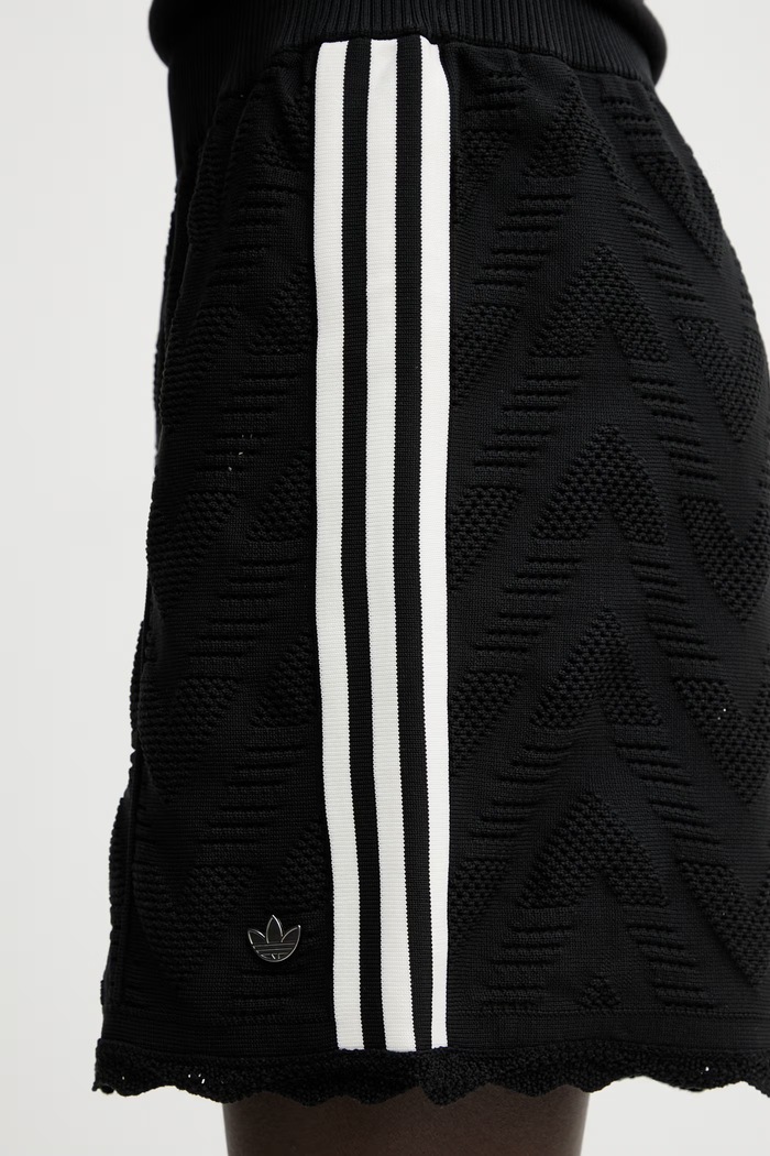 adidas Originals Firebird Lo σορτς επίσημα Γυναικεία μαύρο KS3004