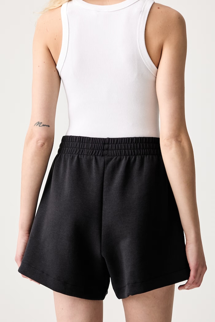 Odzież adidas szorty dresowe damskie JM3751 czarny