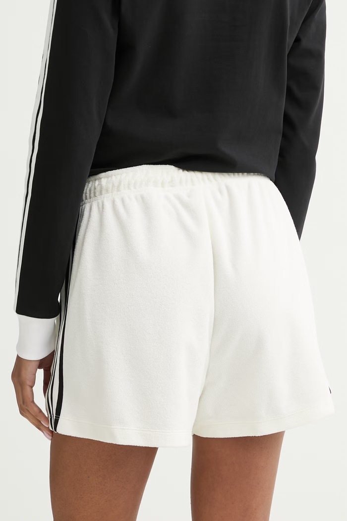 Oblečenie adidas Originals dámske šortky s bavlnou KD1397 béžová