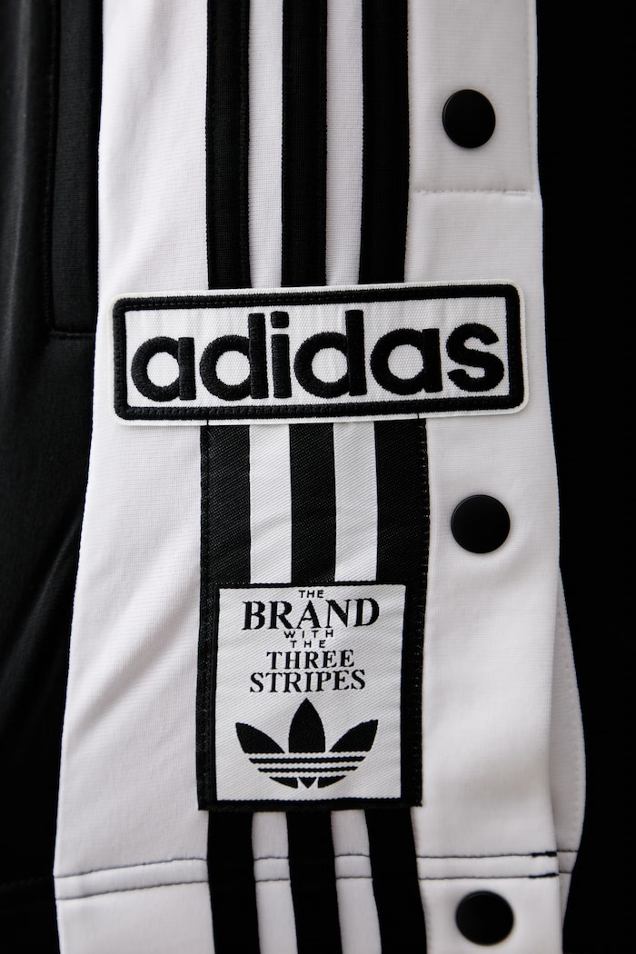 adidas Originals σορτς επίσημα γυναικεία KD2896 μαύρο
