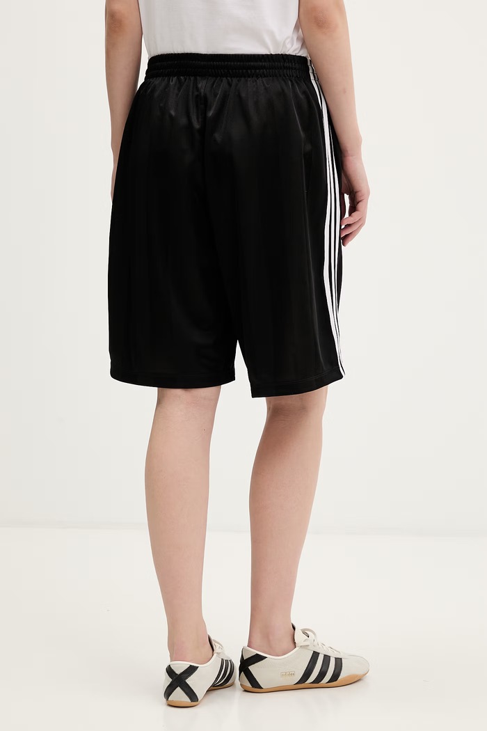 Oblečenie Šortky adidas Originals KD2911 čierna