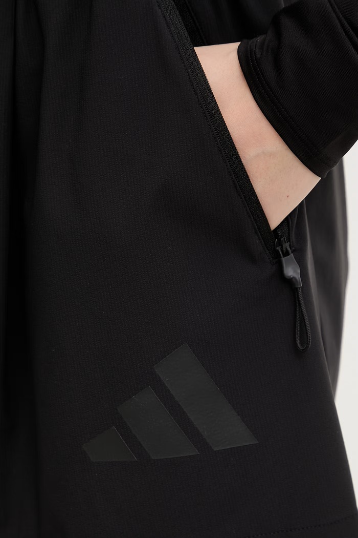 Adidas pantaloni scurți pentru femei Z.N.E negru KD8459